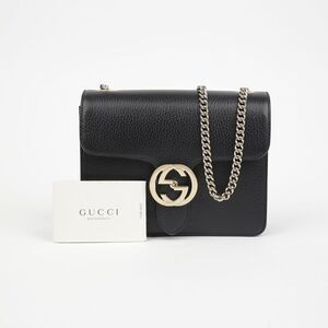Interlocking Chain Shoulder Crossbody Bag